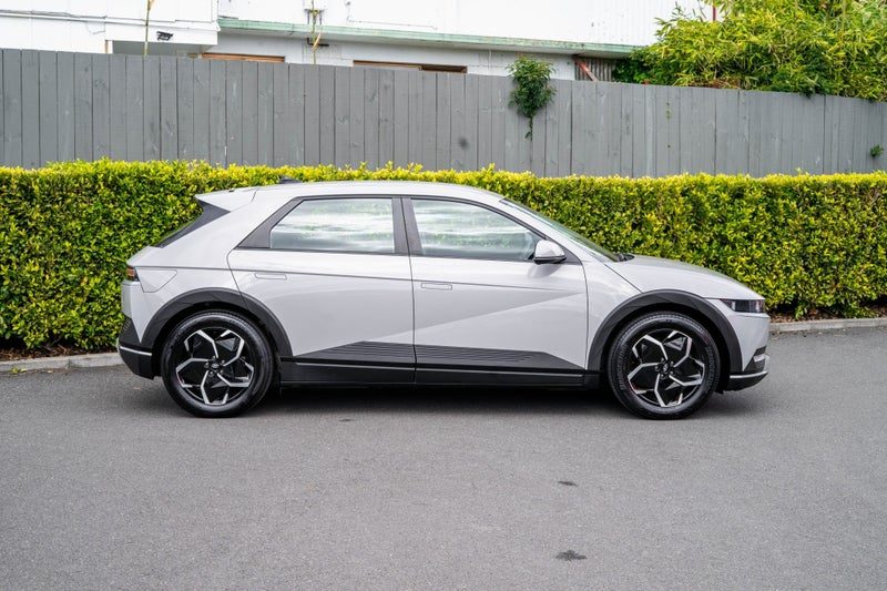 2022 Hyundai IONIQ 5 72kwh 2wd, photo 2