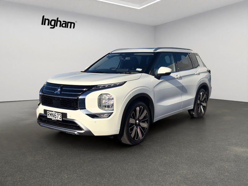 2025 Mitsubishi Outlander VRX 7 Seater, photo 3