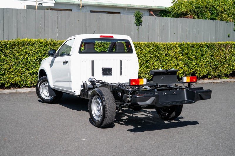 2026 Isuzu D-Max LX, photo 3
