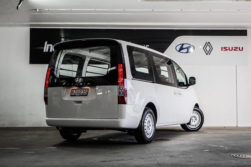 2026 Hyundai Staria Load HYBRID 1.6PHT/6AT, photo 3