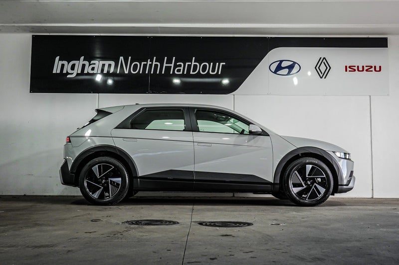 2026 Hyundai IONIQ 5 63 KWH 2WD ACTIVE SERIES 2, photo 2