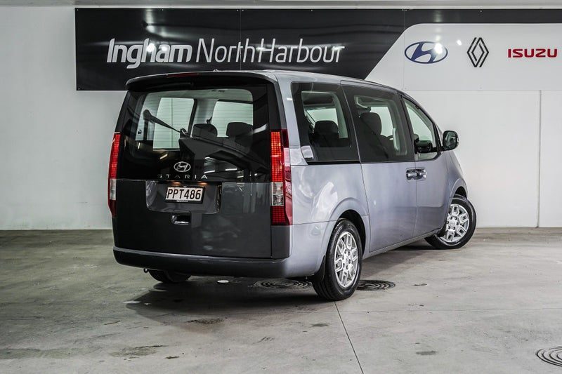 2022 Hyundai Staria, photo 3