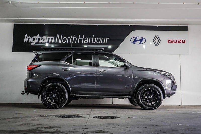 2022 Toyota Fortuner LIMITED 2.8DT/4WD, photo 2