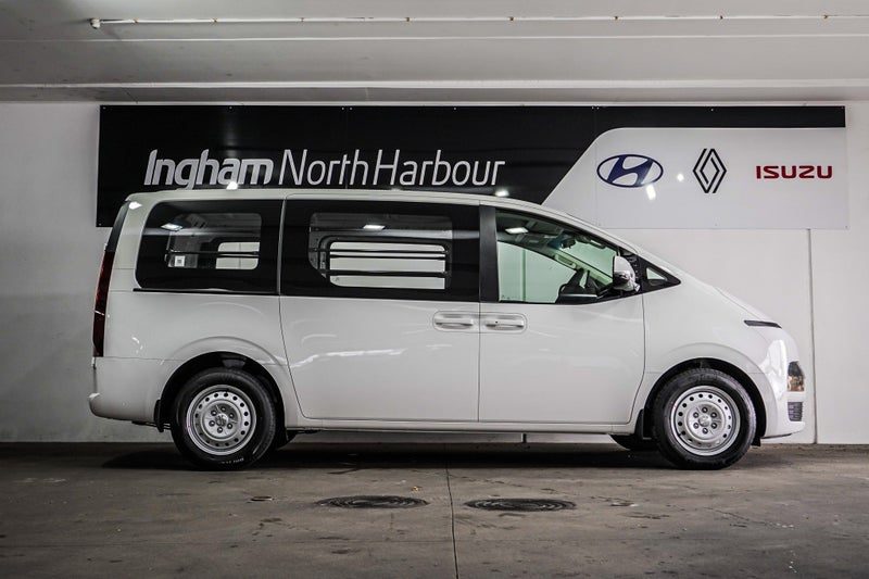 2026 Hyundai Staria Load HYBRID 1.6PHT/6AT, photo 2