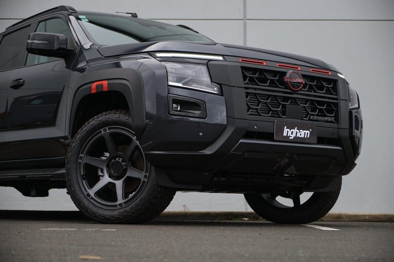 2026 Nissan Navara PRO-4X STEALTH, photo 2