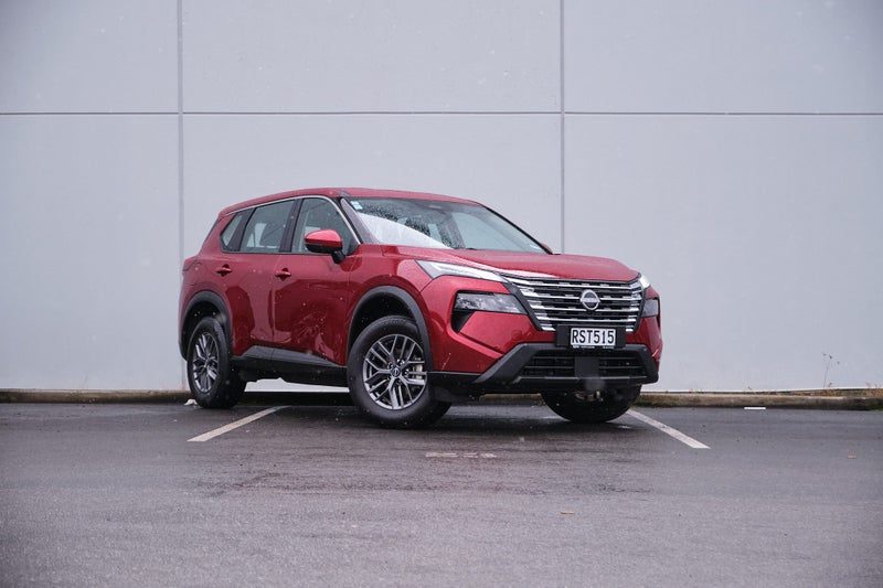 2026 Nissan X-Trail ST, main photo