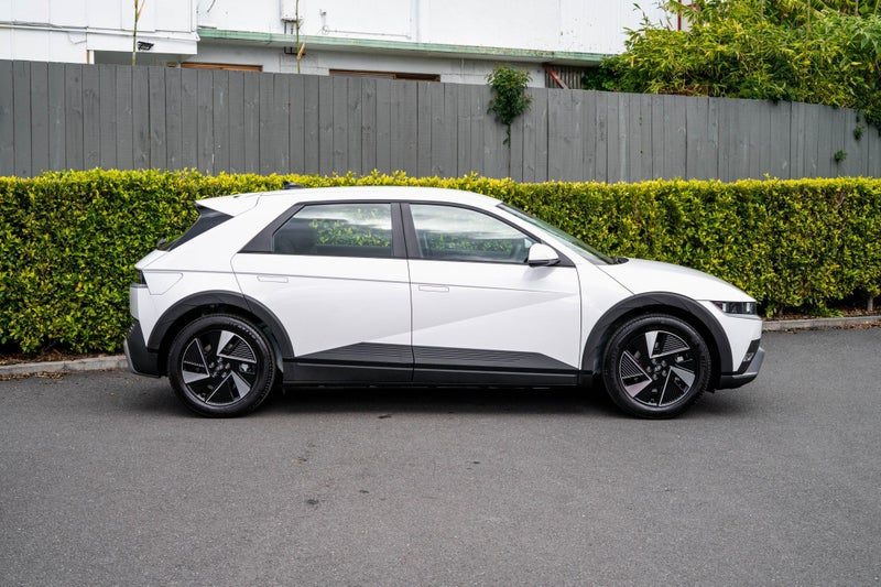 2026 Hyundai IONIQ 5, photo 2