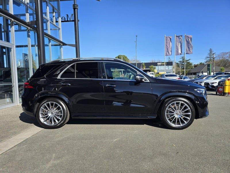2026 Mercedes-Benz GLE 300 d, photo 2