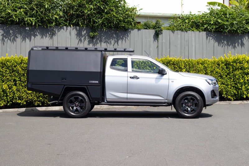2026 Isuzu D-Max LX Space Cab/Chassis 3.0D 4x4 6AT, photo 2