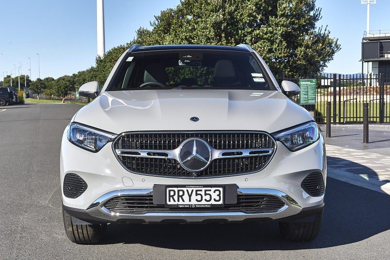 2026 Mercedes-Benz GLC 350 E 4MATIC SUV, photo 2