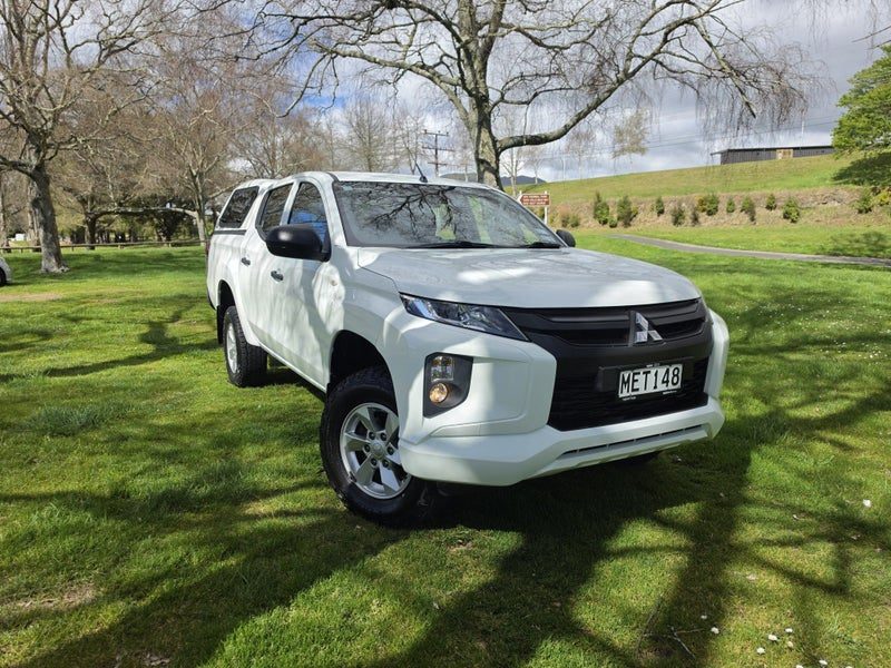 2019 Mitsubishi Triton DC GLX 4WD 6AT 2.4D