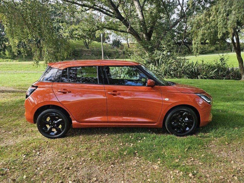 2026 Suzuki Swift GLZC 1.2PMH/CVT, photo 2