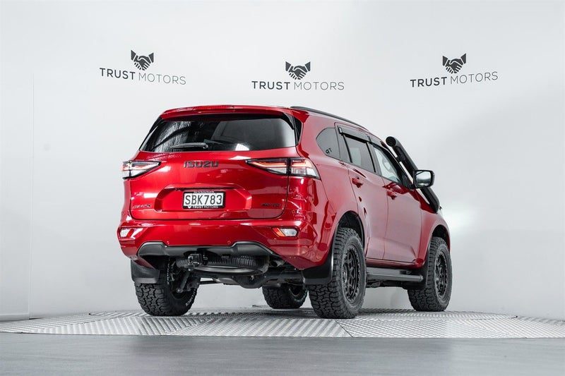 2021 Isuzu MU-X LS-T 3.0L 4WD, photo 3