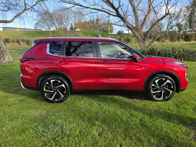 2022 Mitsubishi Outlander XLS 2.5P/CVT, photo 2