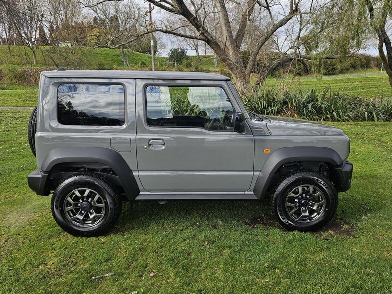 2026 Suzuki Jimny SIERRA 1.5P/4WD/5MT, photo 2