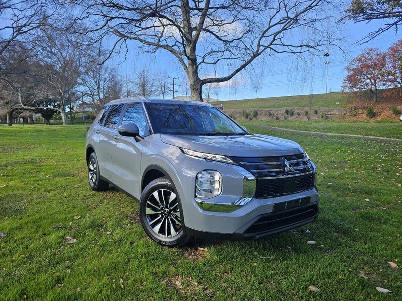 2026 Mitsubishi Outlander LS 2.5P/CVT