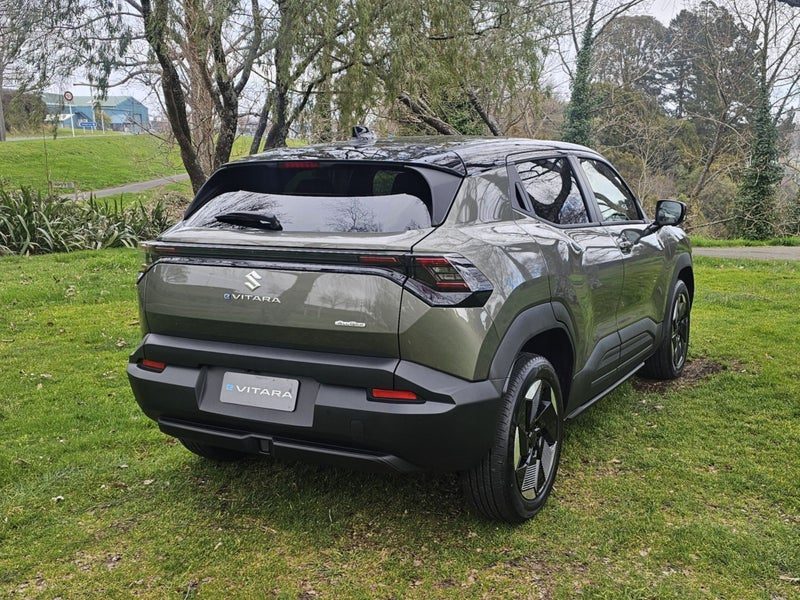 2026 Suzuki e Vitara JLXH 61KWH/EV/AWD/FG, photo 3