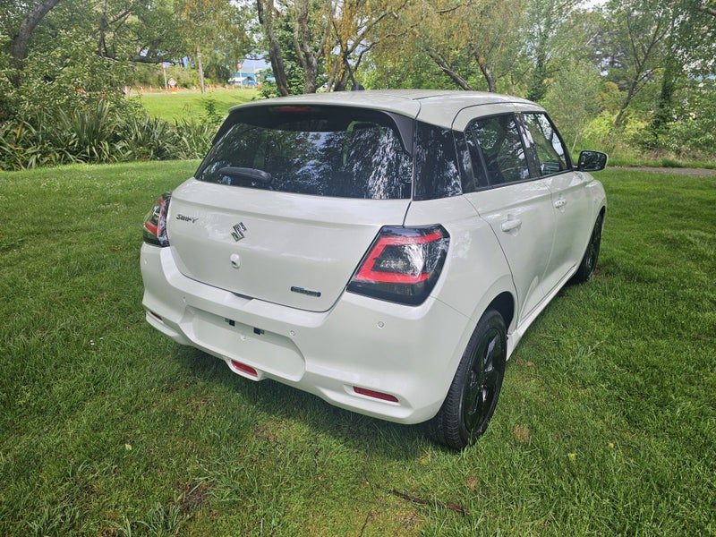 2026 Suzuki Swift GLZC 1.2PMH/CVT, photo 3