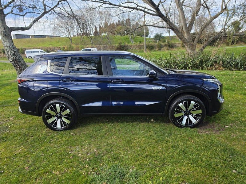 2026 Mitsubishi Outlander XLS PHEV/4WD/AT, photo 2
