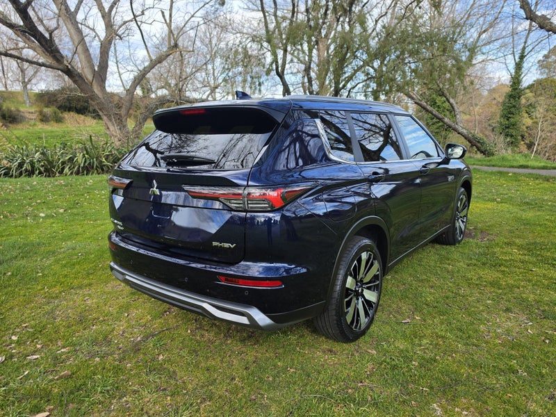 2026 Mitsubishi Outlander XLS PHEV/4WD/AT, photo 3