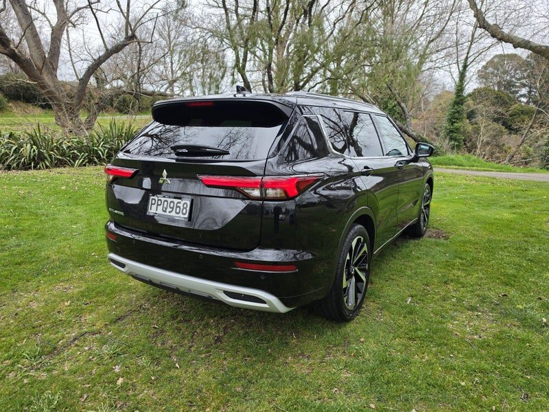2022 Mitsubishi Outlander VRX 2.5P/CVT, photo 3