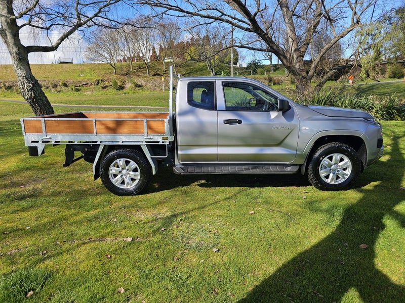 2026 Mitsubishi Triton CC C GLX 4WD 6AT 2.4, photo 2