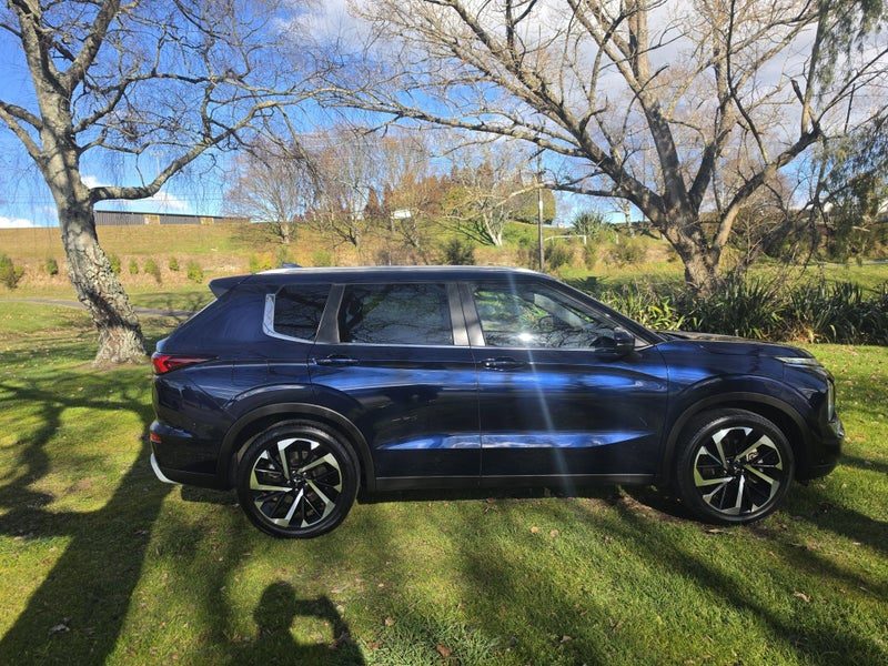 2022 Mitsubishi Outlander XLS 2.5P/CVT, photo 2
