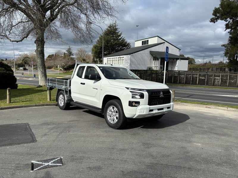 2026 Mitsubishi Triton GLX
