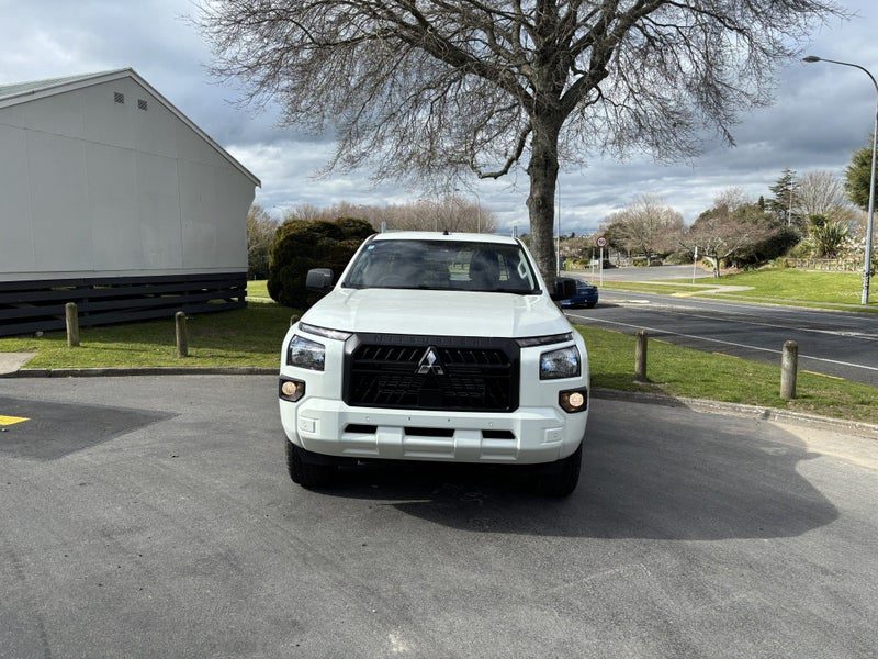 2026 Mitsubishi Triton GLX, photo 2