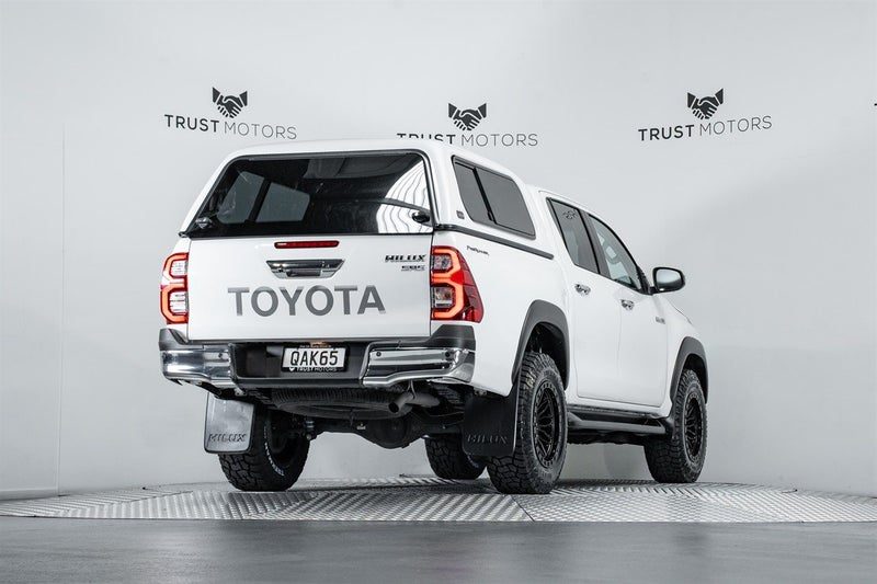 2023 Toyota Hilux SR5 2.8L Automatic, photo 3