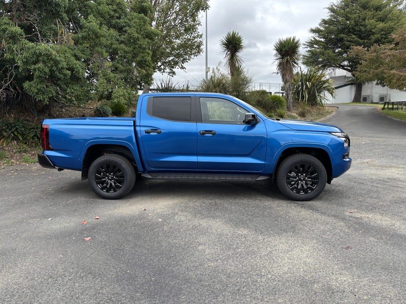 2026 Mitsubishi Triton GLXR, photo 3