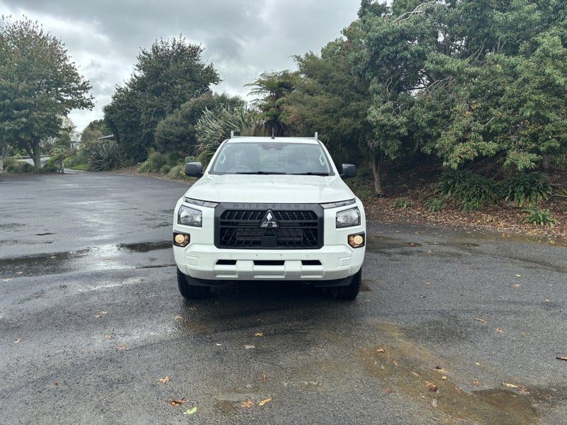 2026 Mitsubishi Triton GLX, photo 2