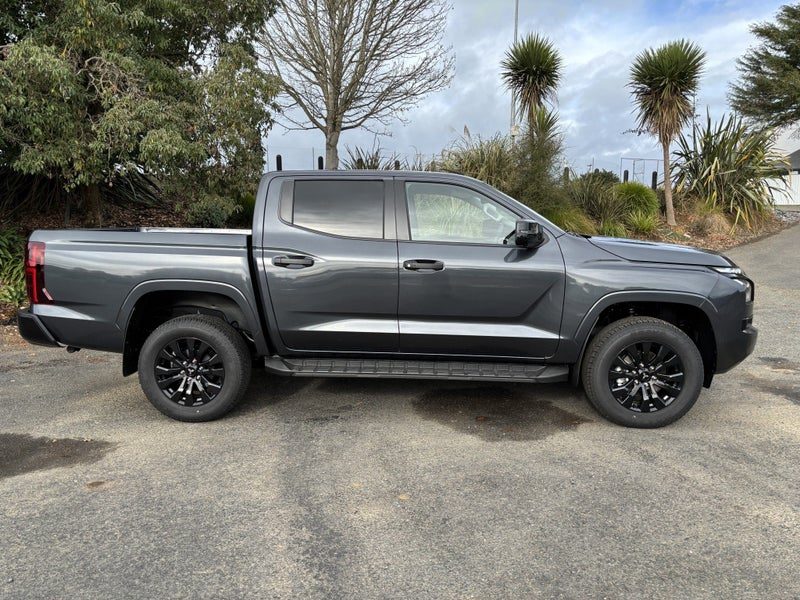 2026 Mitsubishi Triton GLXR, photo 3