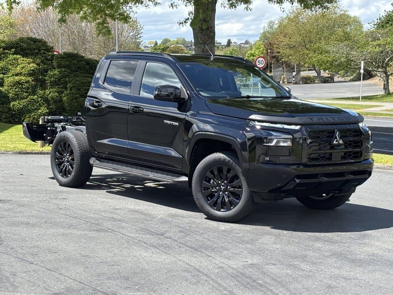 2026 Mitsubishi Triton VRX