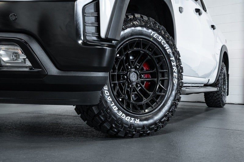 2021 Chevrolet Silverado 1500 LTZ, photo 2