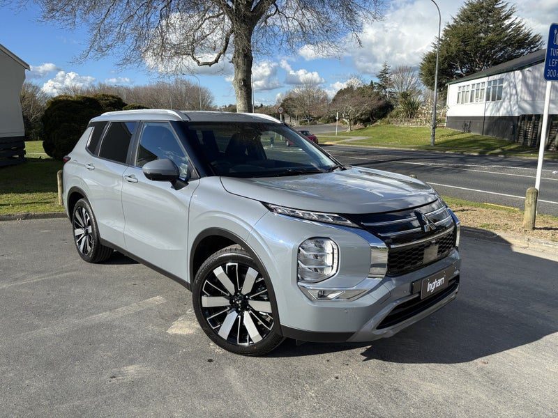2026 Mitsubishi Outlander XLS 7 Seater