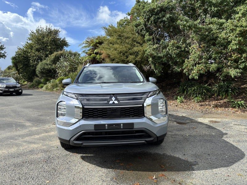 2026 Mitsubishi Outlander LS 5 Seater, photo 2