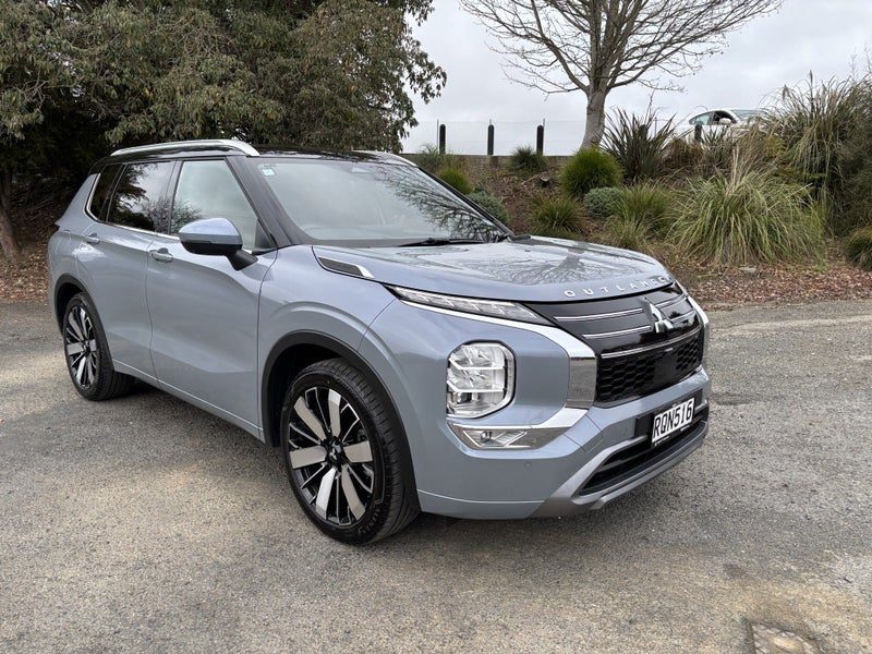 2026 Mitsubishi Outlander Exceed 7 Seater