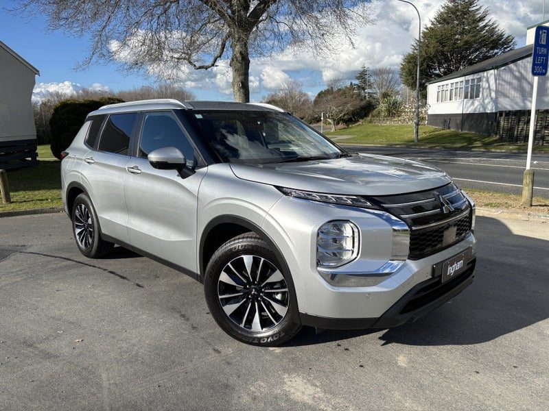 2026 Mitsubishi Outlander LS 5 Seater