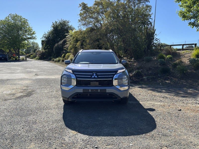 2026 Mitsubishi Outlander LS 5 Seater, photo 2