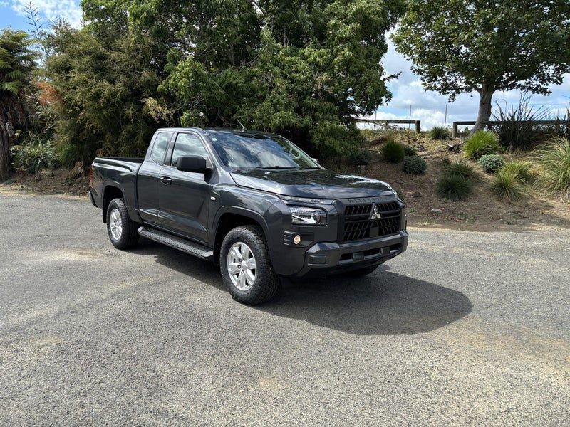 2026 Mitsubishi Triton GLX