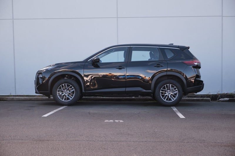 2026 Nissan X-Trail ST 4WD/7 SEATER, photo 2