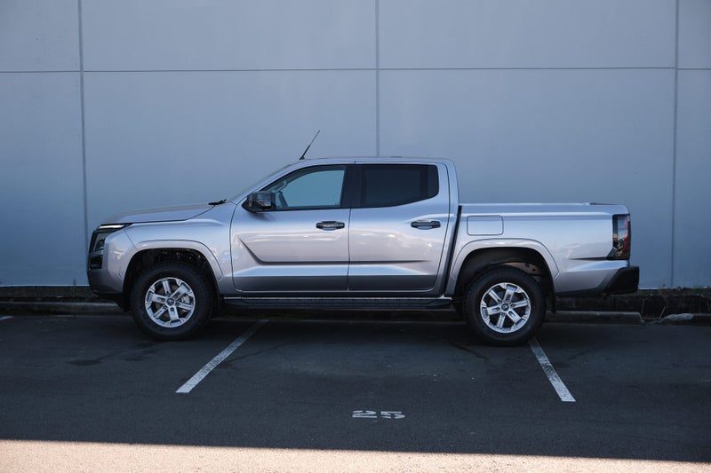 2026 Nissan Navara ST 4WD AUTO, photo 2