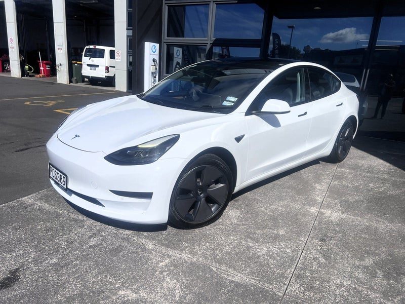 2022 Tesla Model 3 REAR WHEEL DRIVE 60K, photo 2