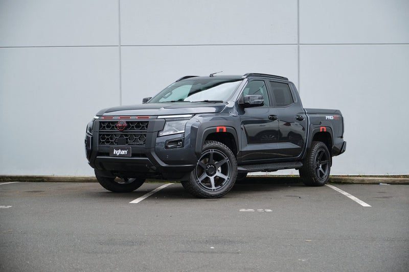 2026 Nissan Navara PRO-4X STEALTH, main photo