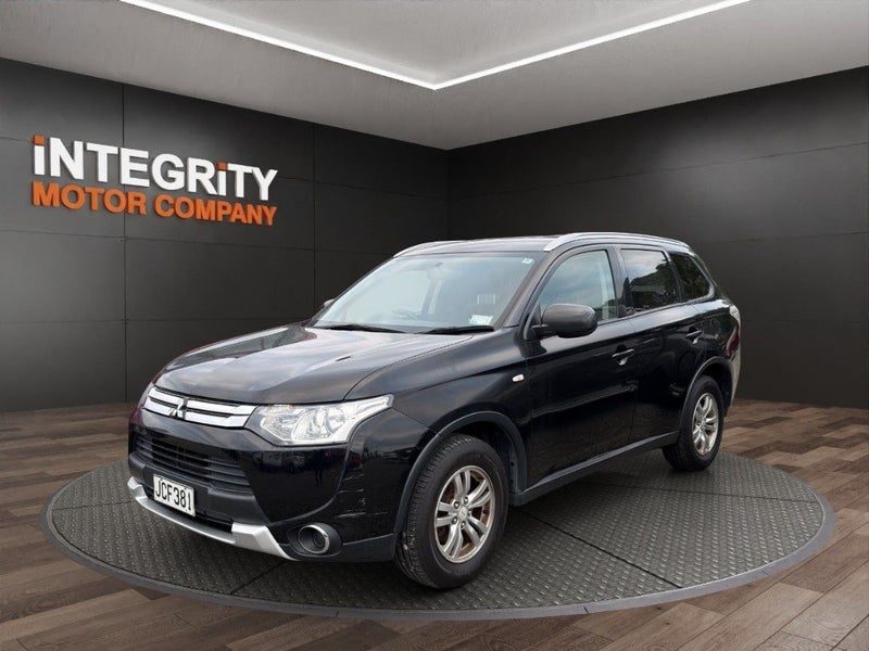 2015 Mitsubishi Outlander LS 2.0P/CVT/SW/5DR/5, photo 2