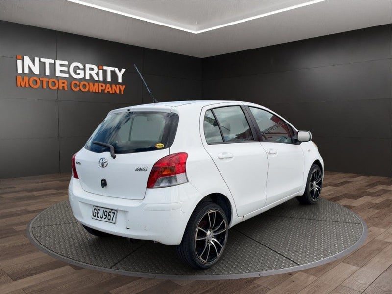 2010 Toyota Yaris T130 1.3P HATCH5 4A, photo 3