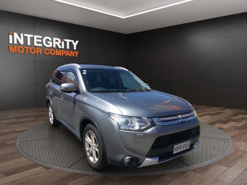2014 Mitsubishi Outlander XLS 2.3D/4WD/6AT/SW