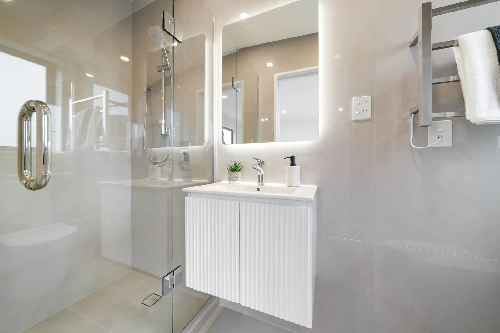 Lot 1-6/7 Montmere Avenue, Te Atatu Peninsula, photo 12