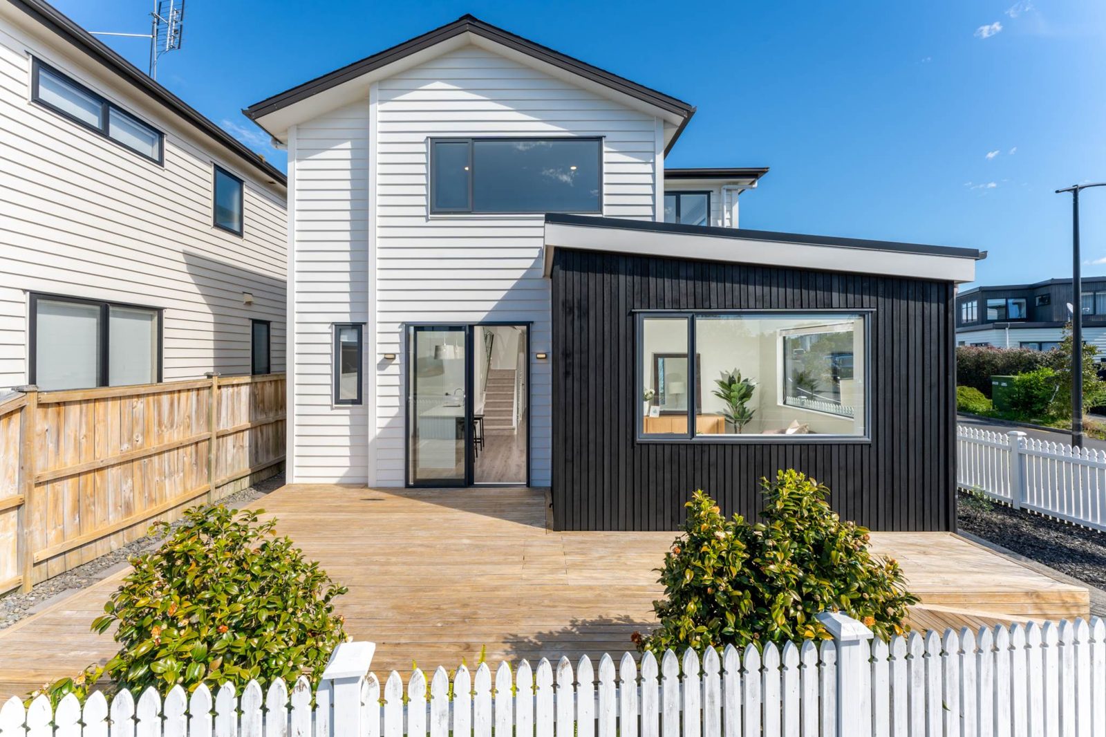 58 Craigs Way, Hobsonville, photo 9